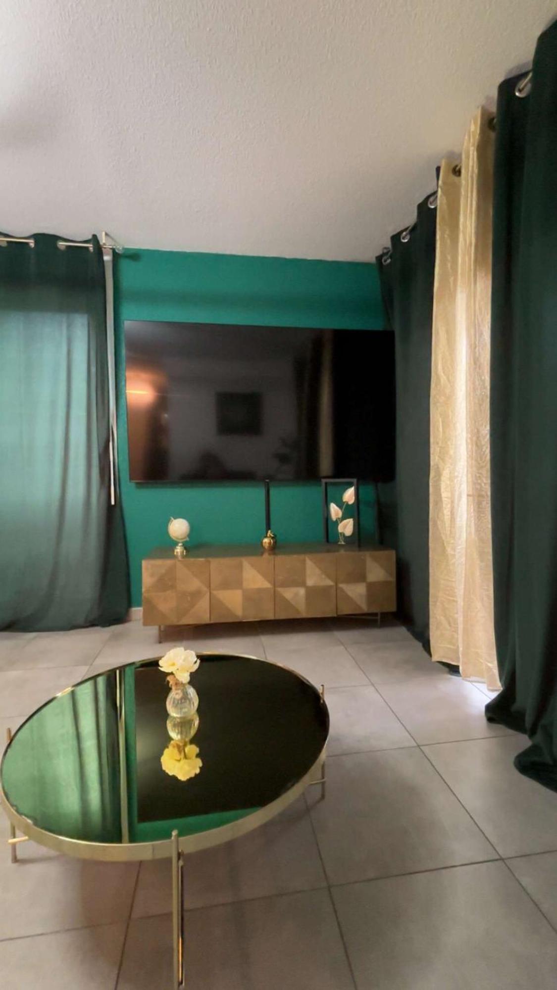 Suite Jacuzzi "Spa Privatif " Appartement Jacuzzi Тулуза Екстериор снимка