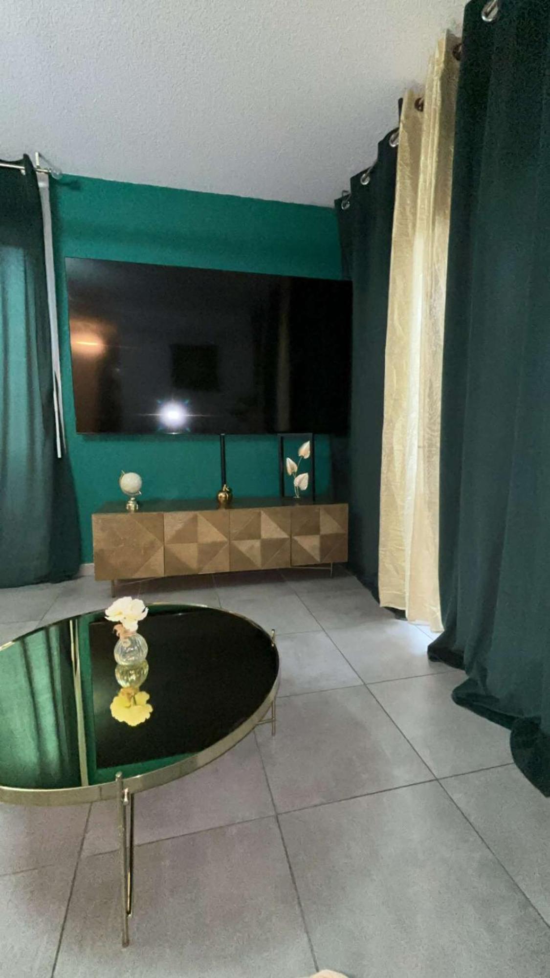 Suite Jacuzzi "Spa Privatif " Appartement Jacuzzi Тулуза Екстериор снимка
